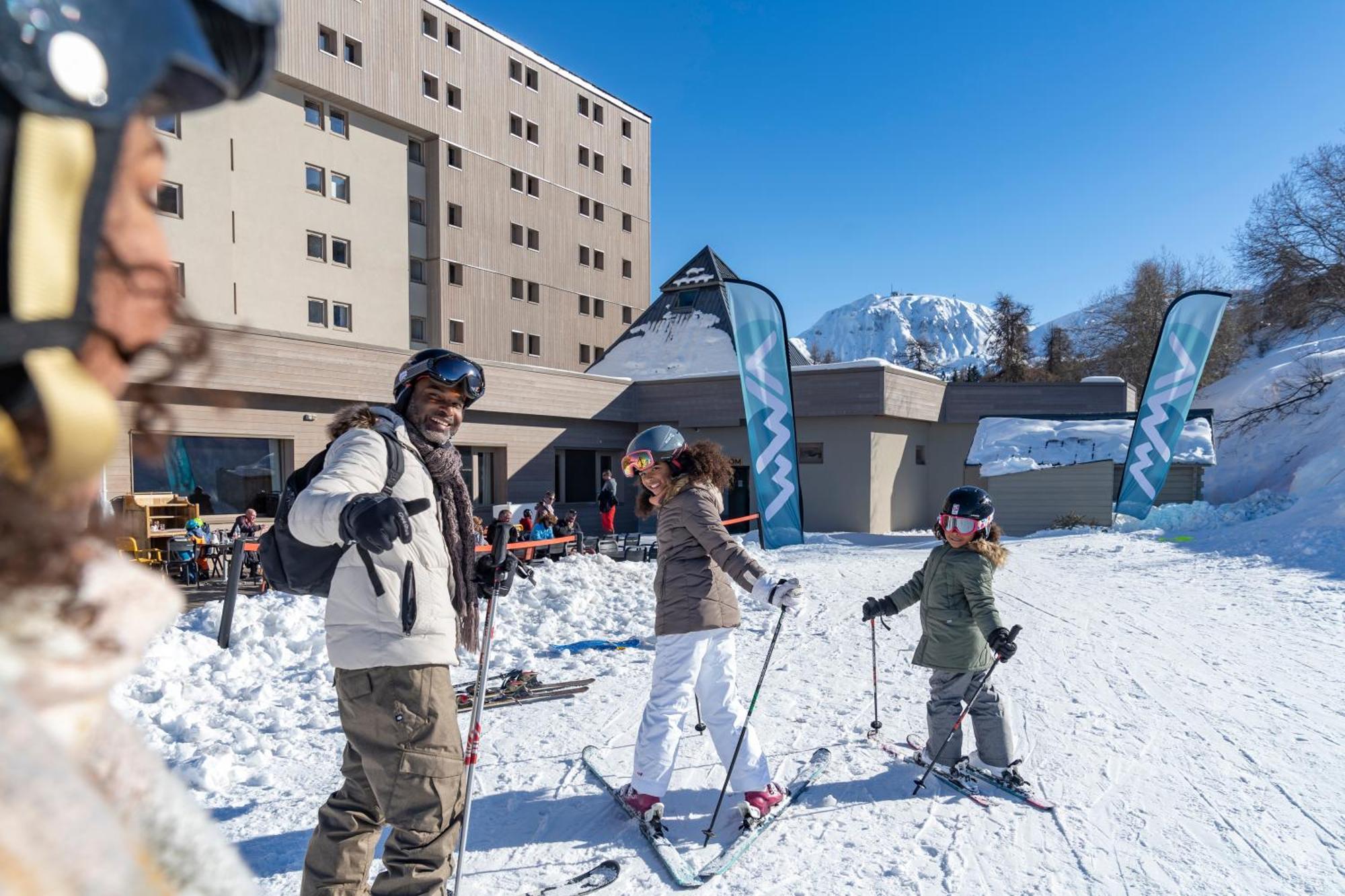 Hotel Club Mmv Plagne 2000 La Plagne Exterior photo
